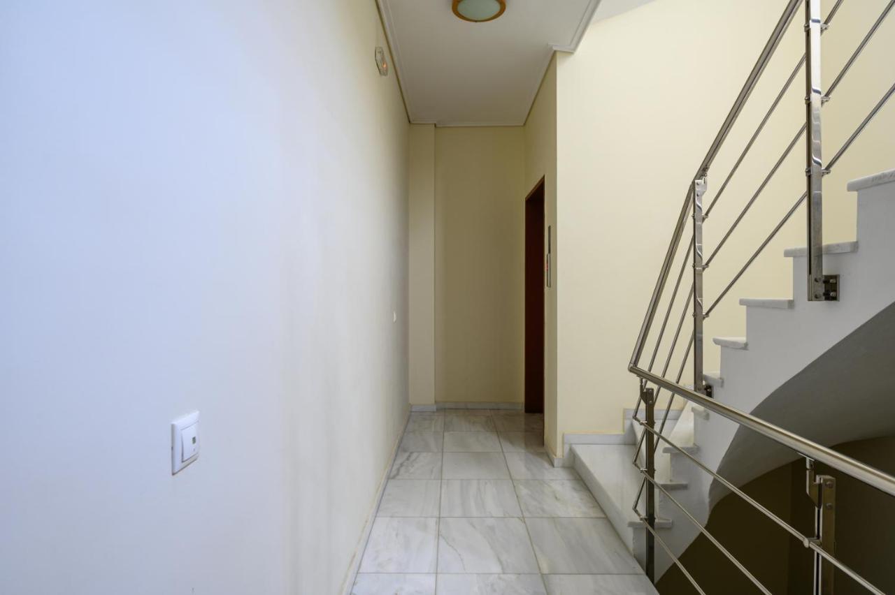 Myrto Luxurious Top Floor Studio Kalamata Luaran gambar
